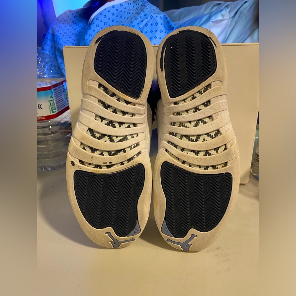 Jordan 12 - Picture 7 of 7